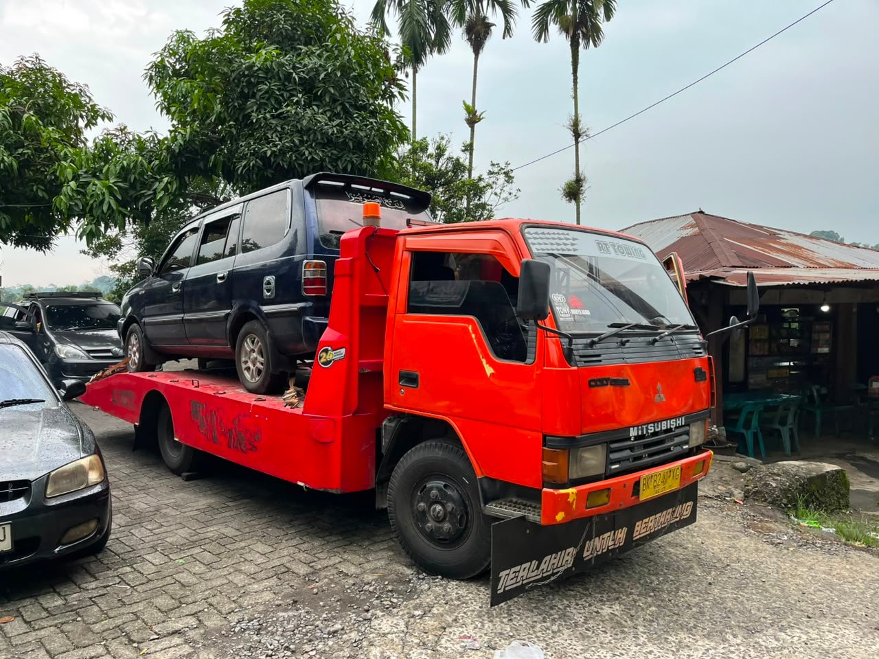Pengiriman Alat Pertanian & Berat Medan - RT Towing